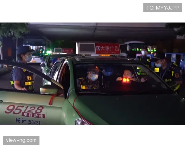 彭帅一现身就带着豪车队,普通人上班路都没这排面吧?